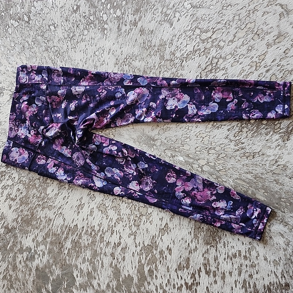 Athleta Salutation Stash Pocket ll Printed Tight SzM - Picture 6 of 8